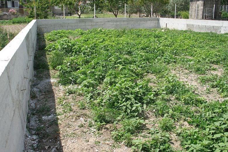 Kastela - Apartment im Erdgeschoss mit 100 m2 und 200 m2 Garten