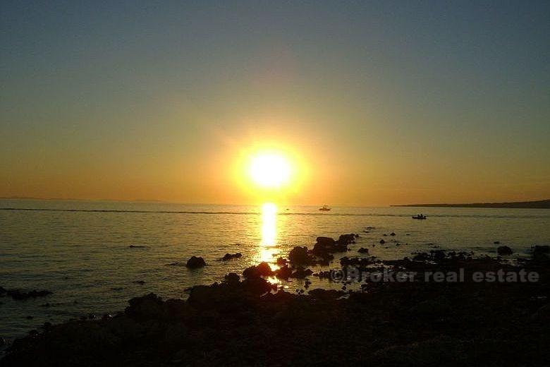 Nær Zadar - Villa på 3 etasjer hver CCA 230 m2 med land 1200 m2