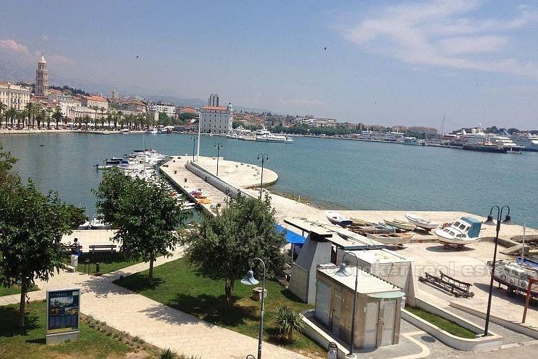 Centar Splita - Luksuzni renoviran stan na 84 m2