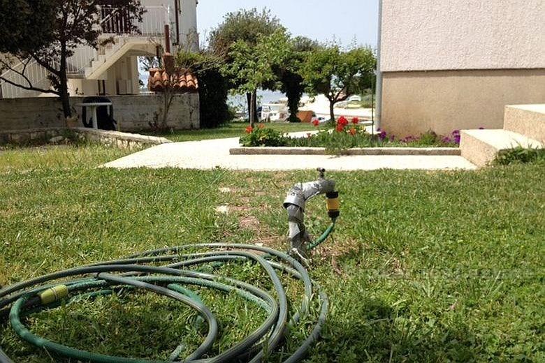 Blízko Zadar - Dům s pozemkem u moře