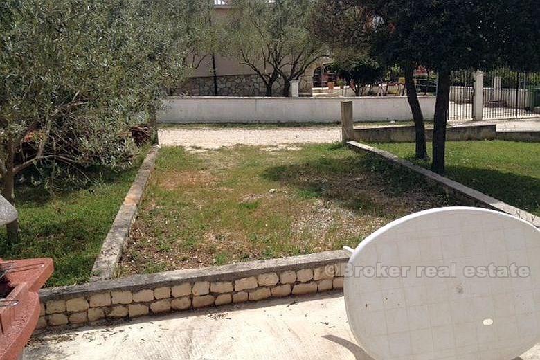 Nær Zadar - Hus med land ved sjøen