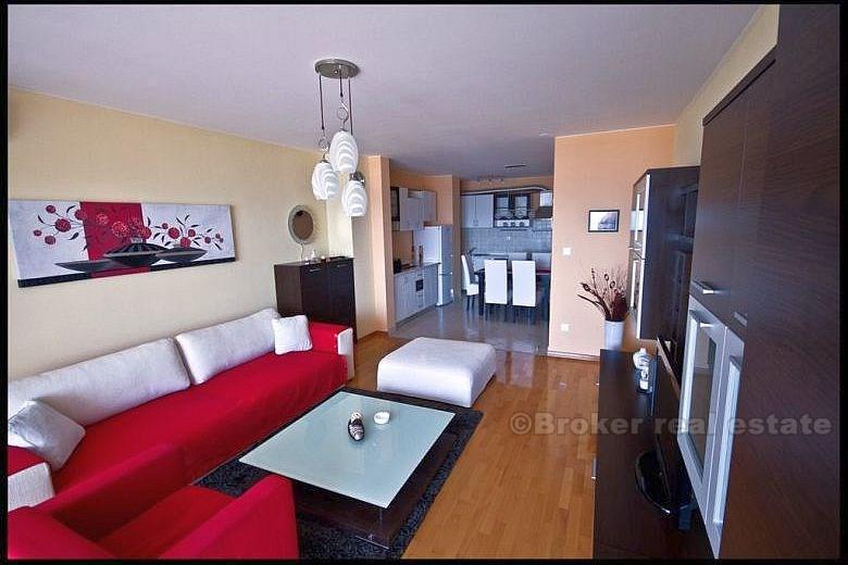 Split - Lijepi stan od 82m2