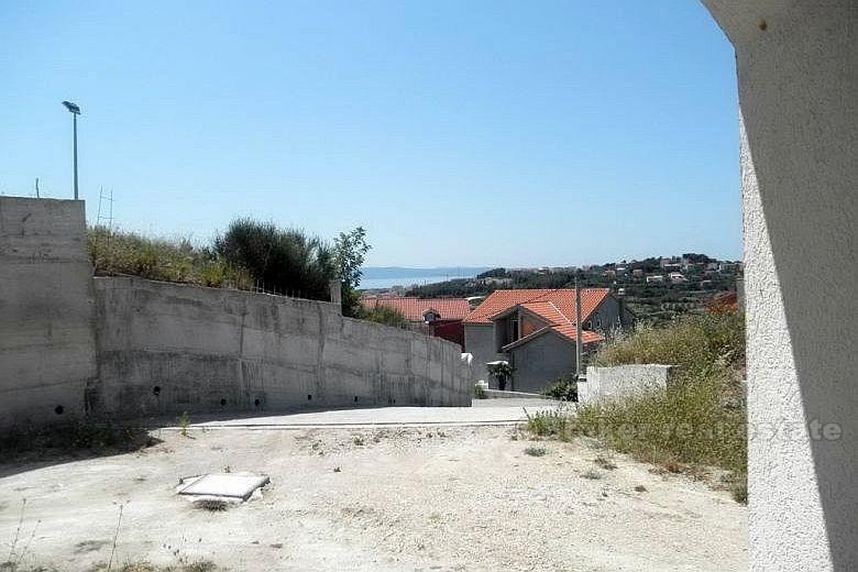 Blízko Split - Dom 388,52 m2 na 4 podlažiach