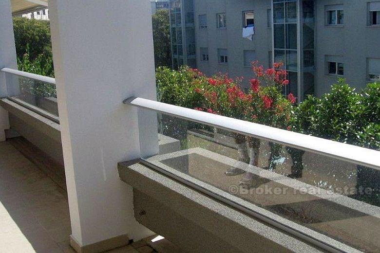 Split - Vakker to-roms leilighet