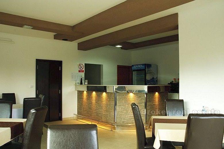 Blisko Osijek - Mini hotel ze stajnią dla koni i ziemi 46000m2