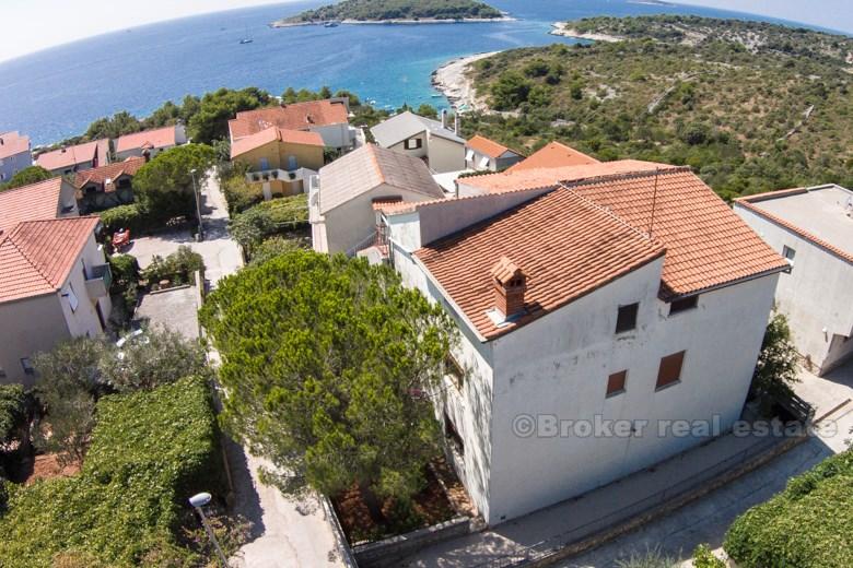 Rogoznica, belle maison spacieuse