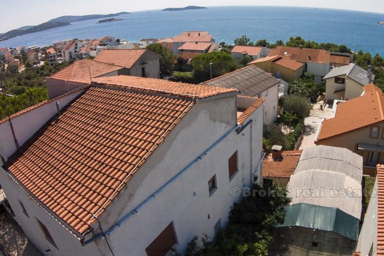 Rogoznica, belle maison spacieuse