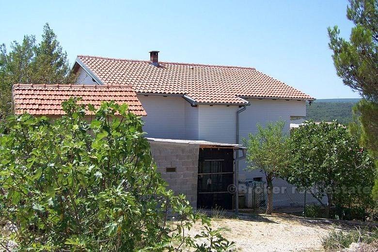 Blizu Zadra - Kuća na tri etaže s dvije spavaće sobe