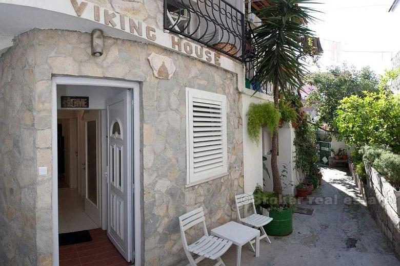 Split - maison en pierre rénovée de luxe sur 4 étages