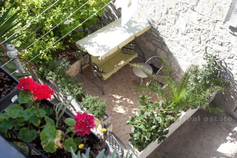Split - maison en pierre rénovée de luxe sur 4 étages