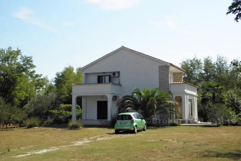 W pobliżu Zadar - Dom z 4 apartamenty i ogród