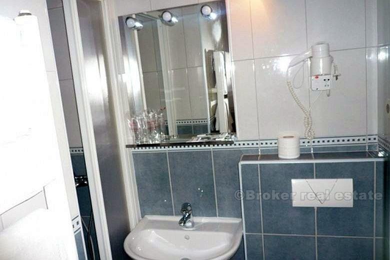 Ploce - Hotel nad morzem z 46 pokoi