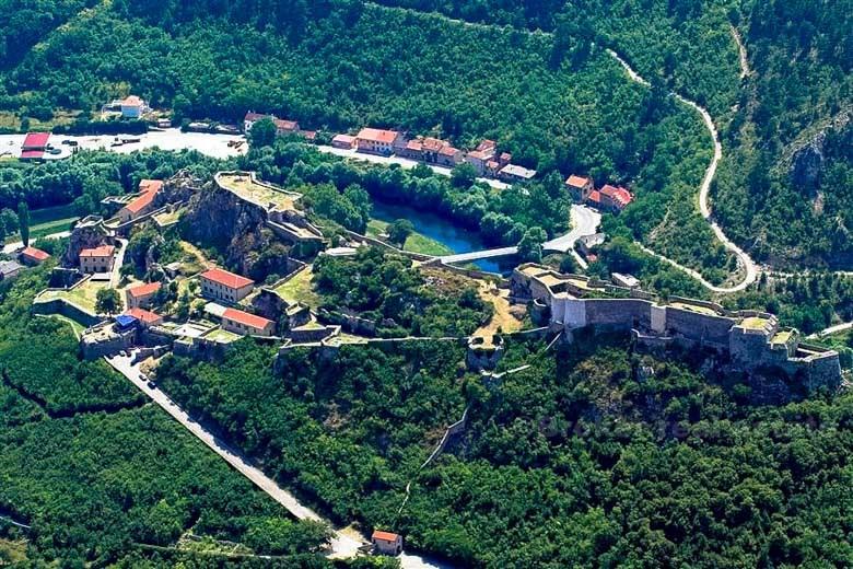 Knin - Duży dom na 500 m2 w centrum