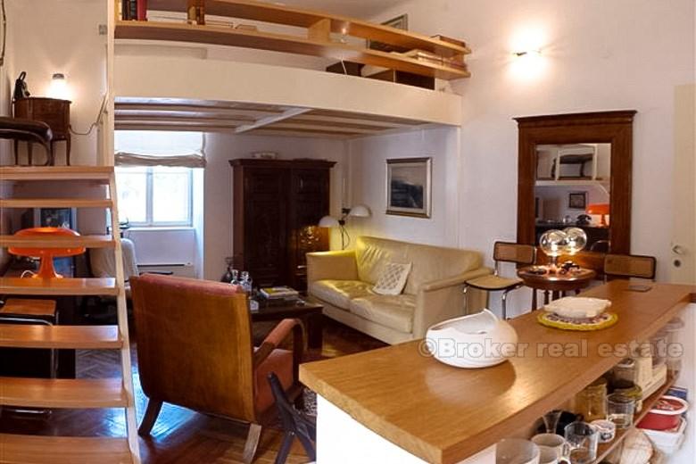 Split by - Leilighet nær sentrum