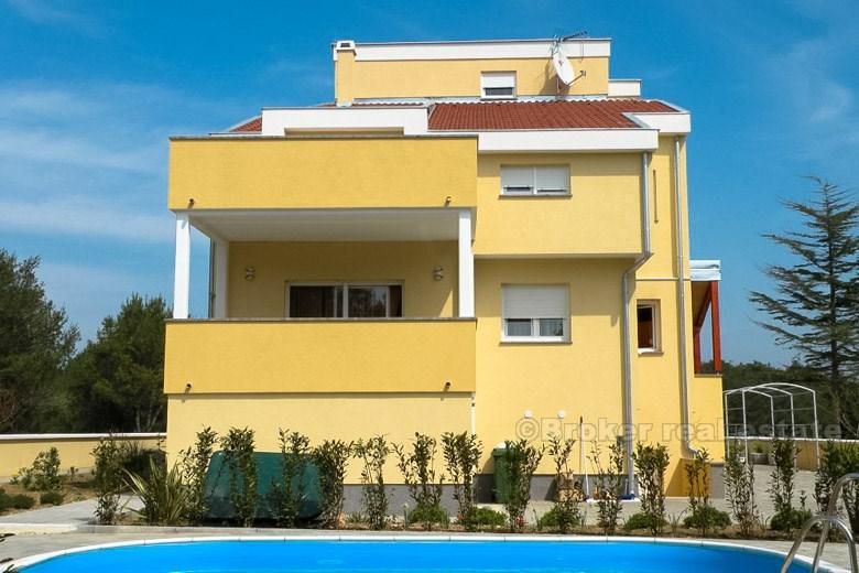près de Zadar - Villa / mini-hôtel