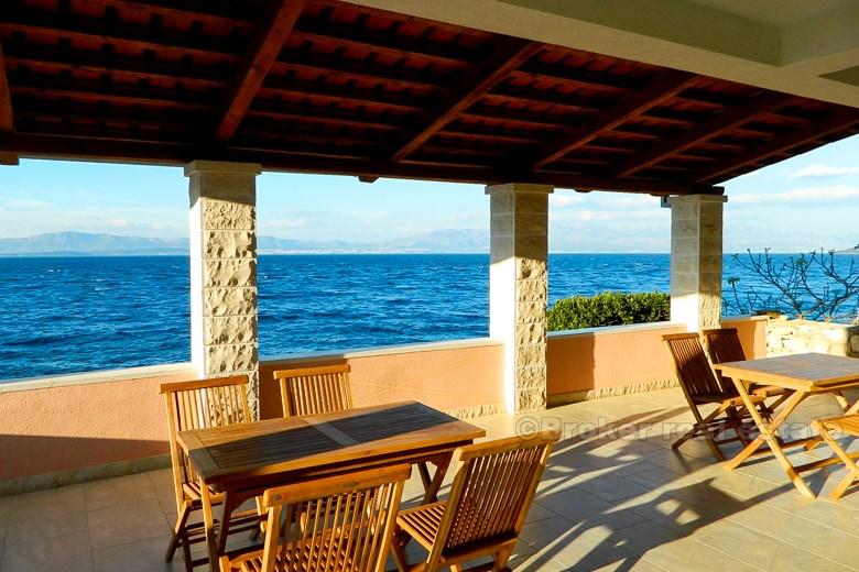 Insel Solta - Luxury 3 stöckiges Haus