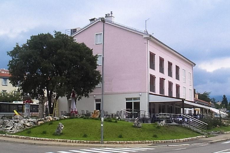 Novi Vinodolski - Hotel z widokiem na morze