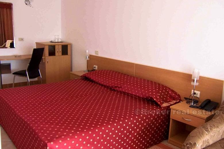 Novi Vinodolski - Hotel z widokiem na morze