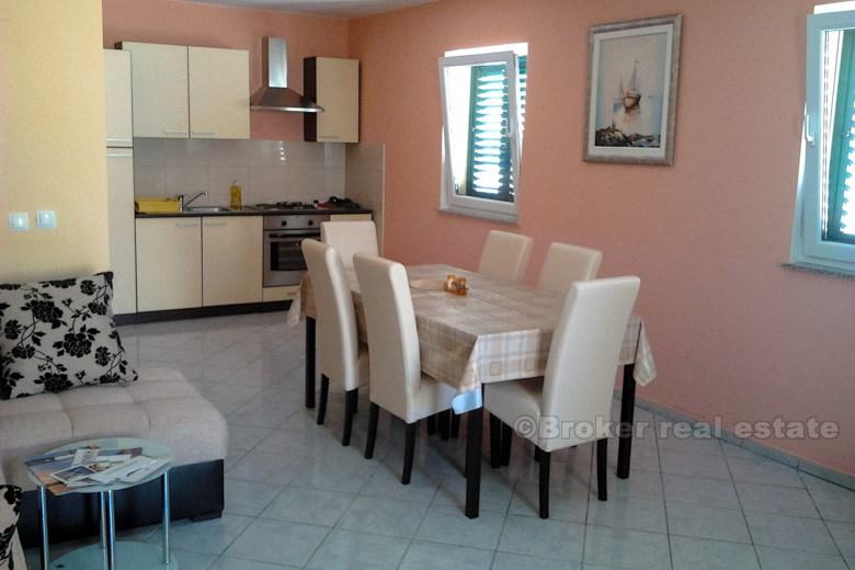 Otok Brač - Apartman sa 2 sobe s pogledom na more