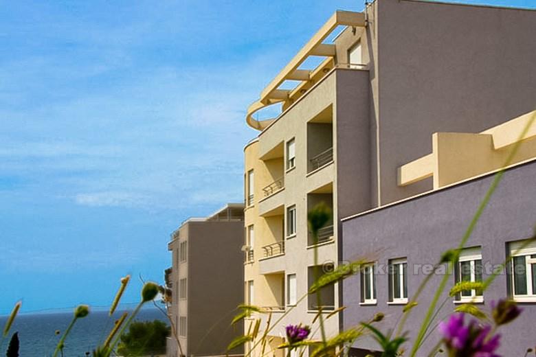 Split - Wohnung im 2. Stock mit seitlichem Blick auf das Meer