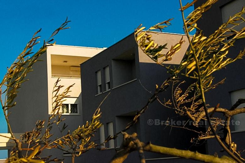 Split - Wohnung im 2. Stock mit seitlichem Blick auf das Meer