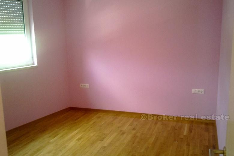 Split - Wohnung im 2. Stock mit seitlichem Blick auf das Meer