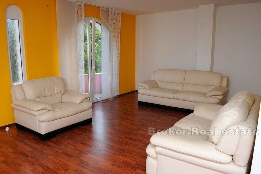 Рядом с Задаром, рядом с пристанью для яхт