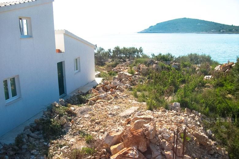 Drvenik Mali - Newly built house on a plot of 750 m2