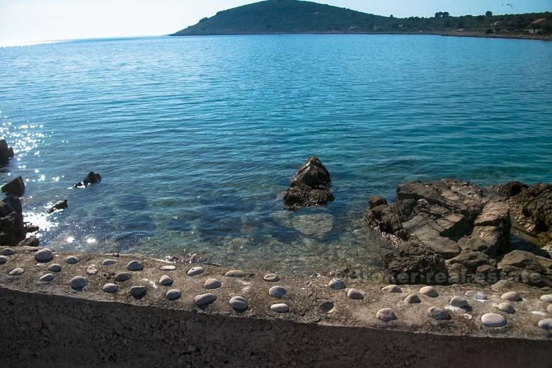 Drvenik Mali - Newly built house on a plot of 750 m2