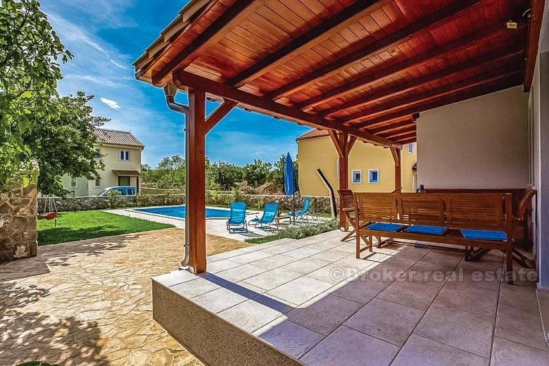 Wyspa Krk - Dom / willa w spokojnej okolicy na skraju zielonej strefie