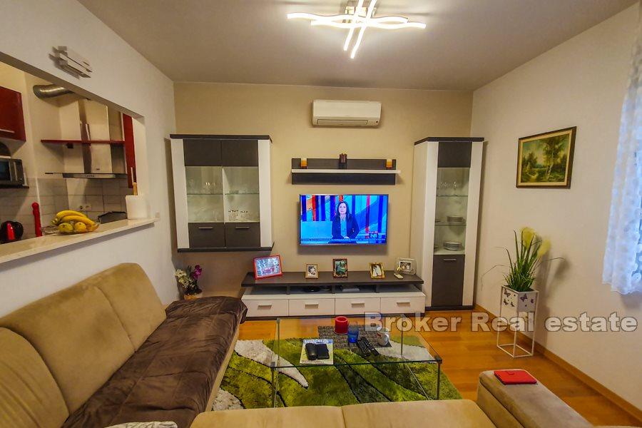 Split - Žnjan - Apartment mit einem Schlafzimmer