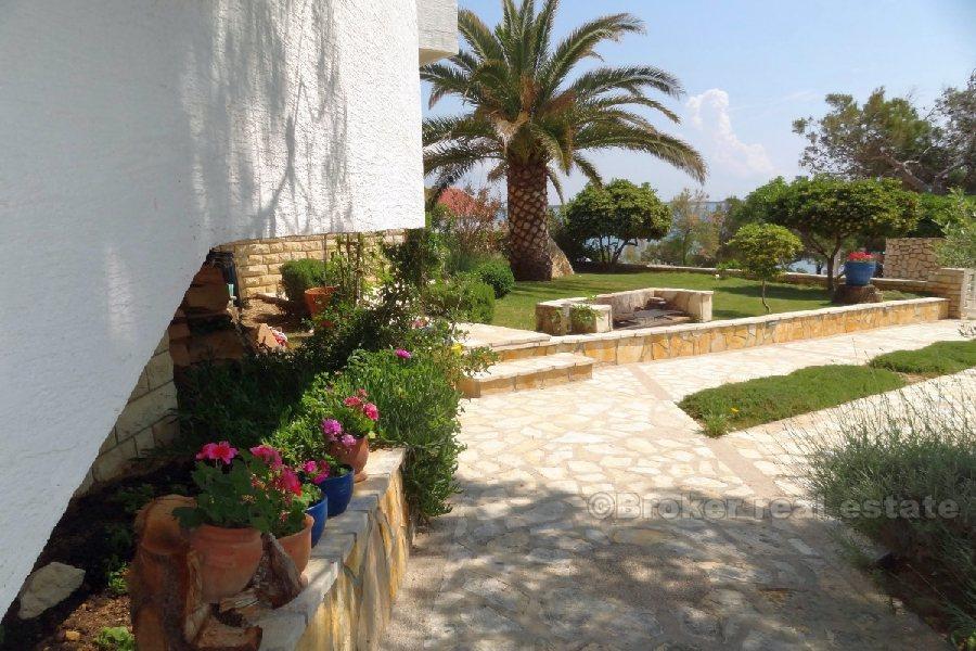 Ostrov Pag - apartmánový dům