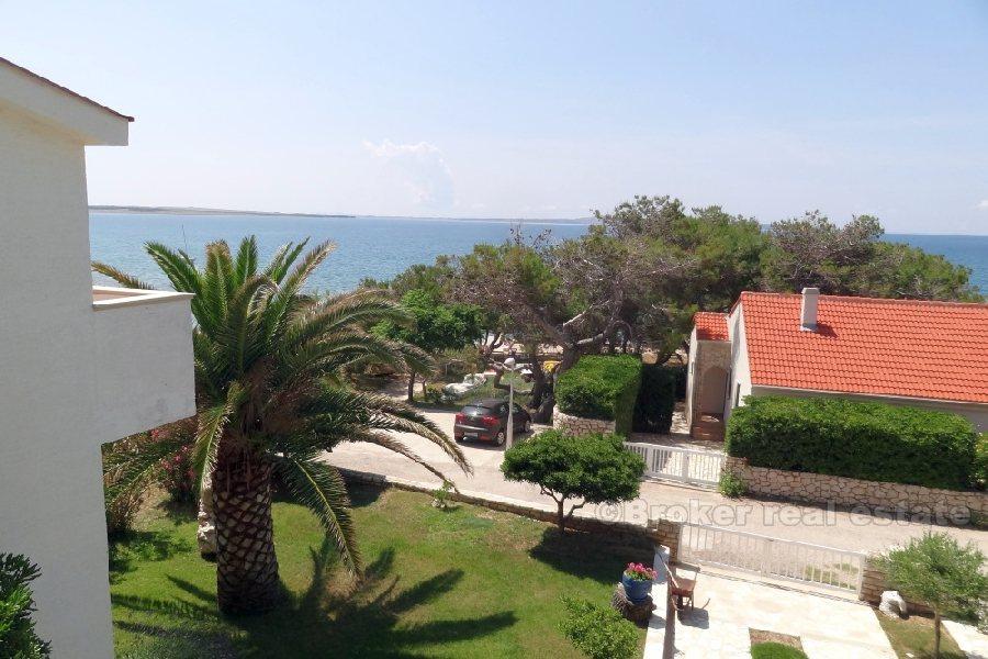 Ostrov Pag - apartmánový dům