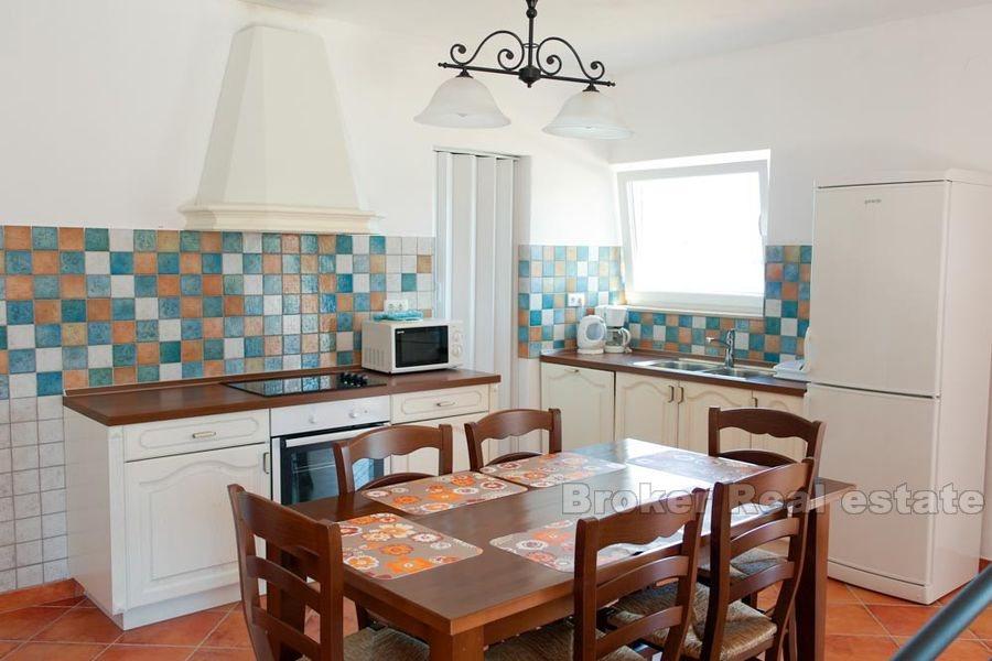 wyspa Dugi otok - Nowo wybudowany dom-domek, nad brzegiem morza