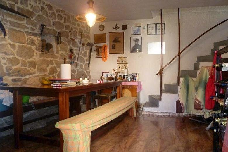 Centrum Splitu - kamienny dom