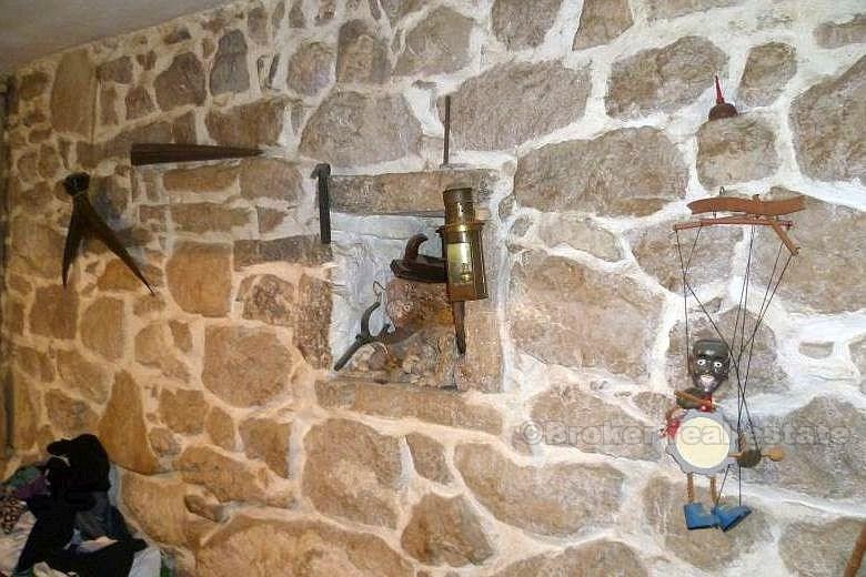 Centrum Splitu - kamienny dom