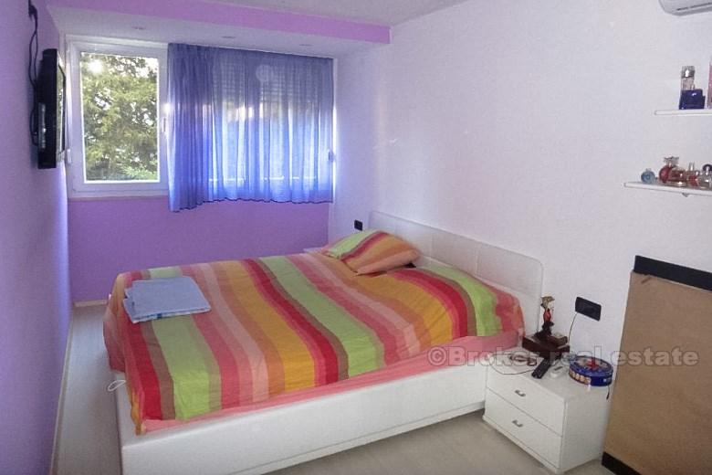 Split, renovated two-bedroom apartment!