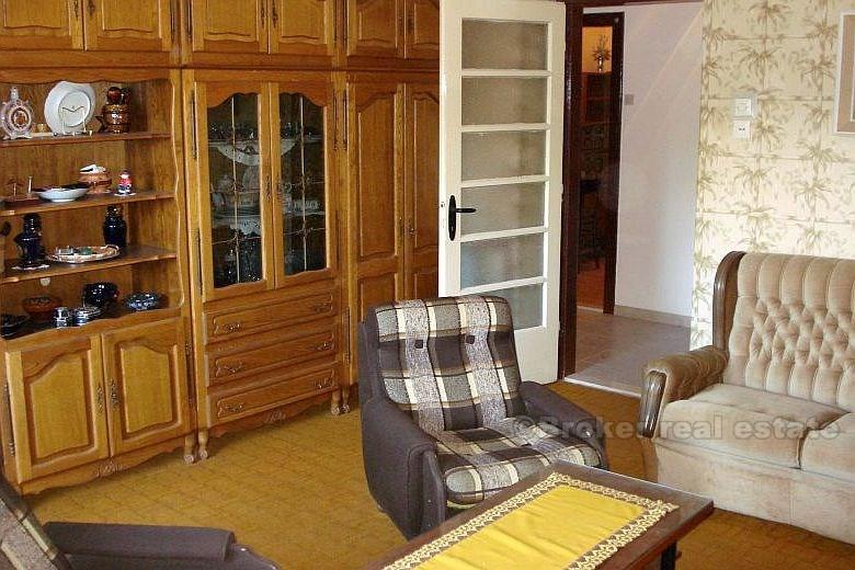 Split, appartement de deux chambres