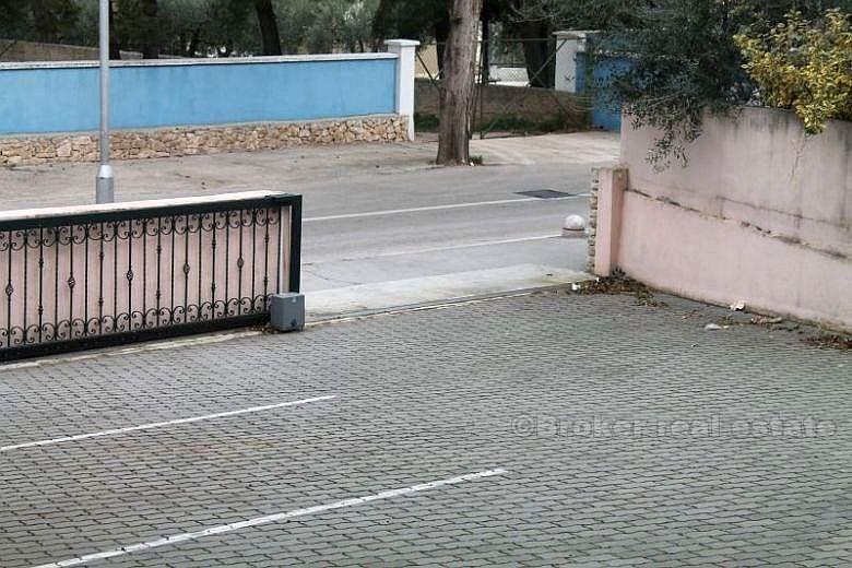 Ostrov Brač, apartmán 100m od pláže