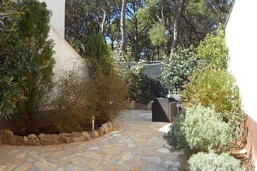 w pobliżu Sibenik - Piękne kamienice