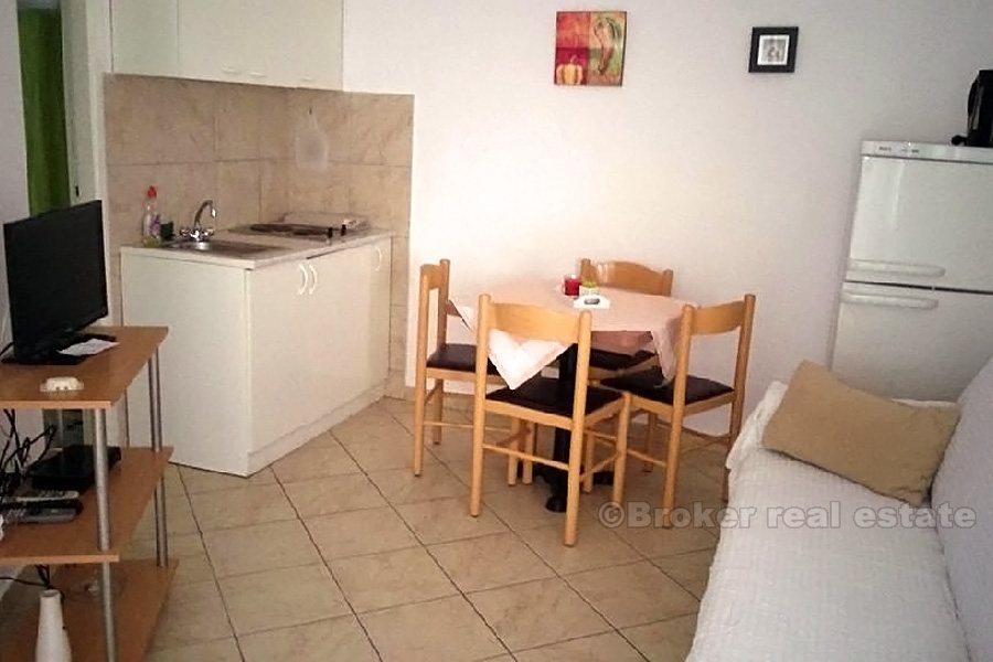 w pobliżu Sibenik - Piękne kamienice