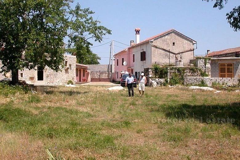 20 km de Pula - Maison