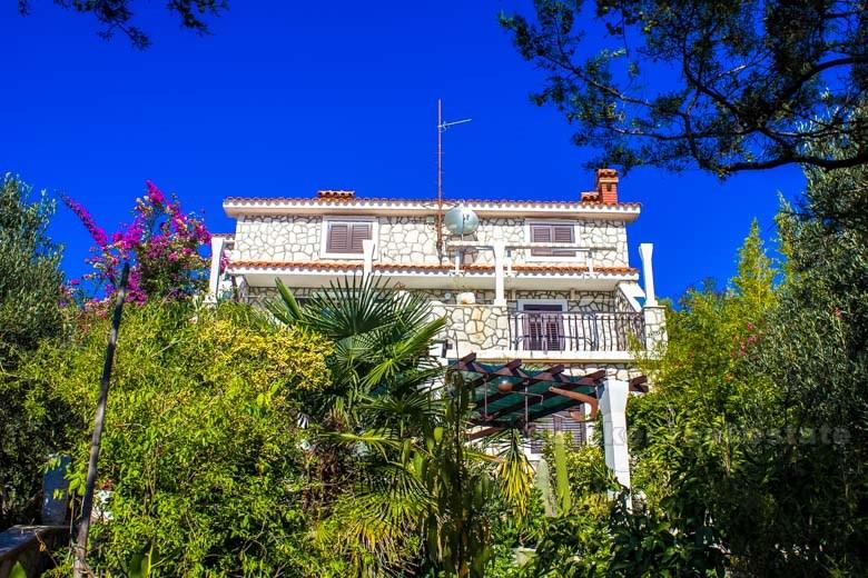 øya Ciovo , Beautiful stein villa