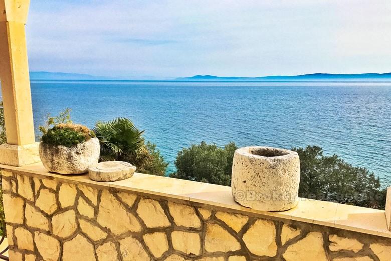 øya Ciovo , Beautiful stein villa