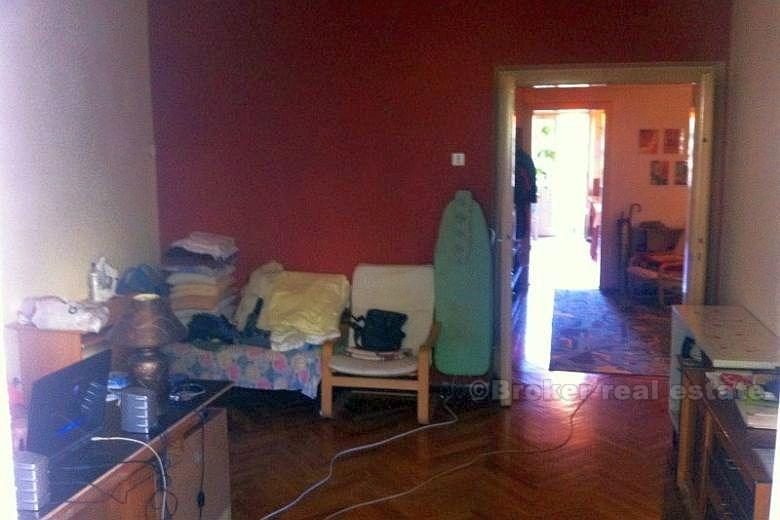 Split, to roms leilighet