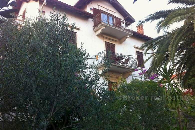 Split, tre roms leilighet