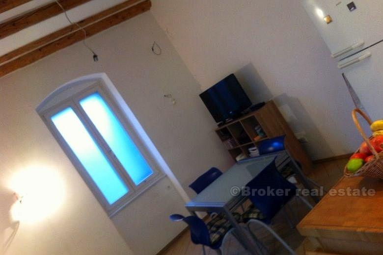 Сплит трехкомнатная квартира