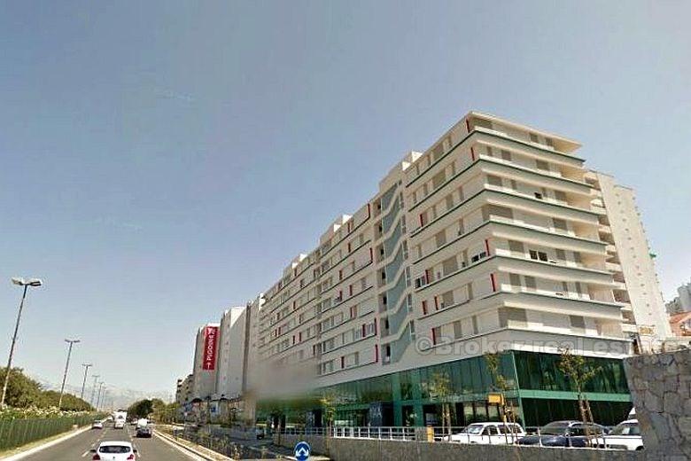 Split, dvosobni stan