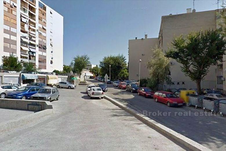 Split, dvosobni stan