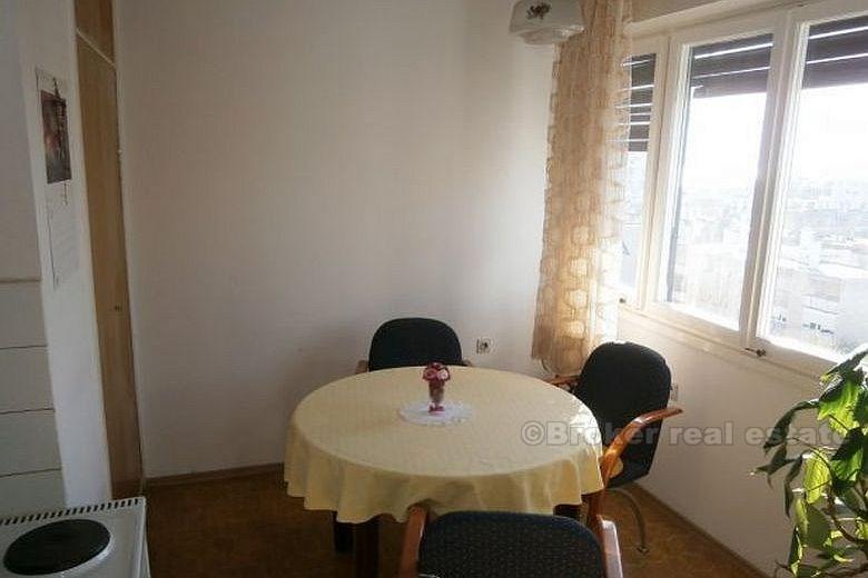 Split, to-roms leilighet